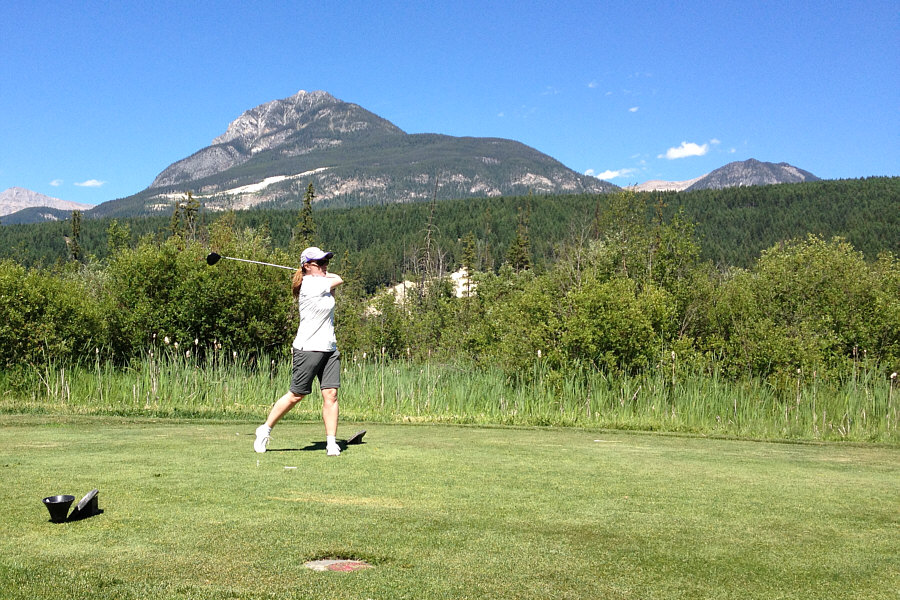 Nice swing, Shelley!