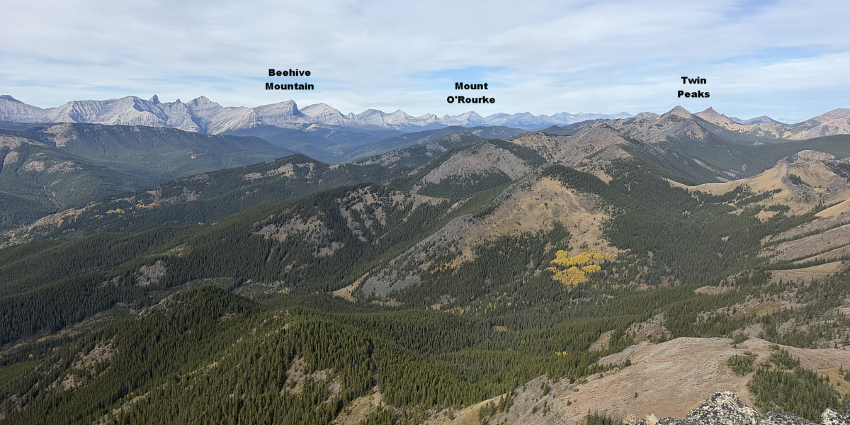 Lotsa interesting ridges here for possible future hikes...