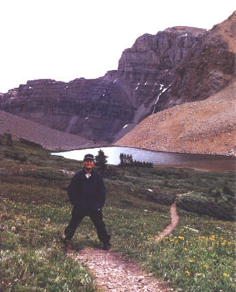 Please stay on the trail!