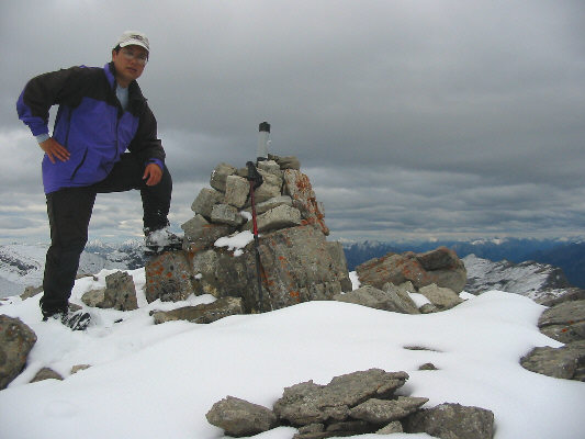 While climbing the mountain called "Castle", This guy thought the hike was a hassle.  "This peak sucks!" he hissed.  On the register he pissed!  Now this guy is truly an asshole!