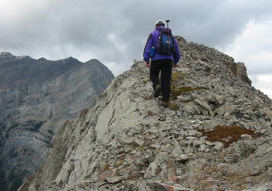 Watch that drop-off on the left!