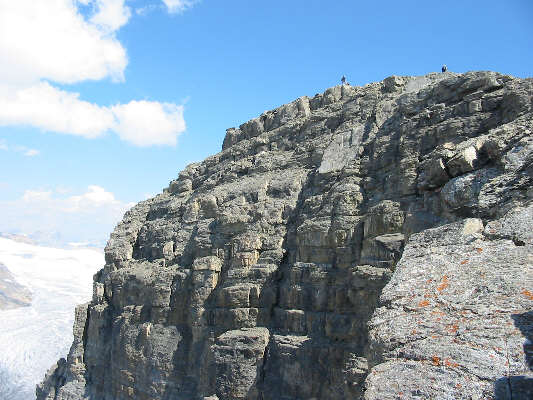 4 hours and 45 minutes from the parking lot.