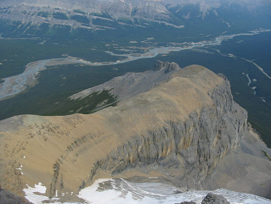 Also visible is the confluence of Mistaya, Howse and North Saskatchewan Rivers.