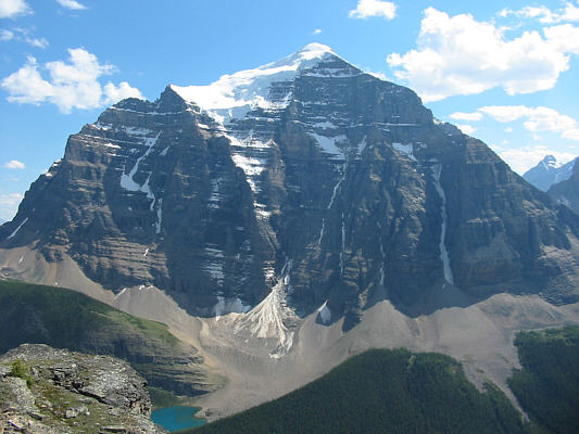 I never get tired of looking at this beautiful mountain.