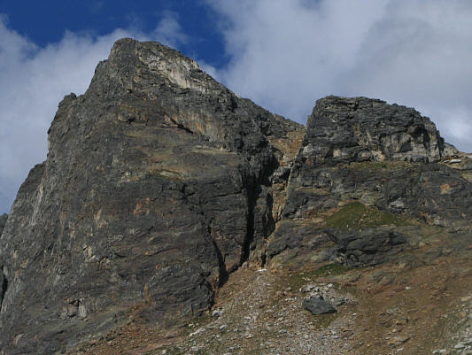 Looks like a pretty easy scramble from this angle.