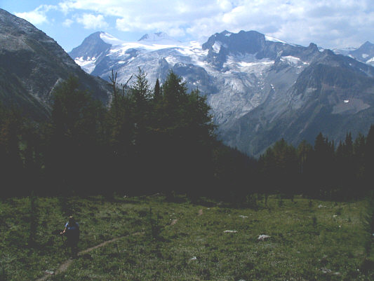 The elevation gain to Jumbo Pass from the west trailhead is 685 metres. It's about 80 metres less from the east trailhead.