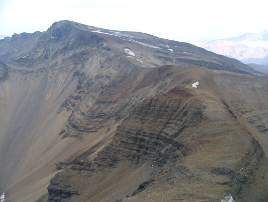 Looks like an easy hike most of the way...