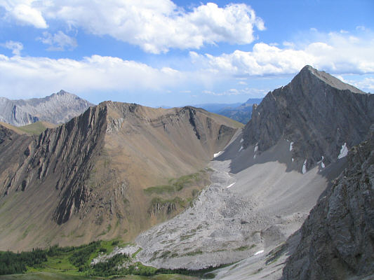 Someday I'll go back and hike over that unnamed ridge at left.