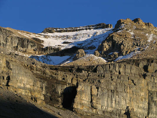 It certainly looks like a defensible stronghold from this perspective.