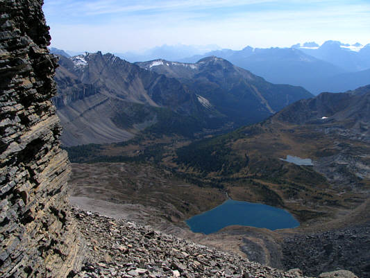 A good beaten path heads off to the left from here.