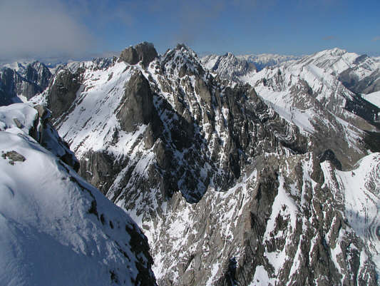 Doesn't look feasible as a scramble from this angle...