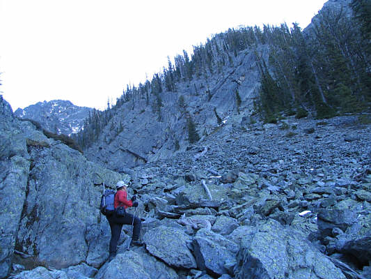Look for cairns and flagging around this corner to the left.