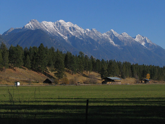 This would be a beautiful area to settle down in!