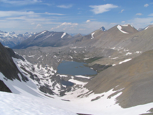 That snow slope below looks tantalizingly fun!