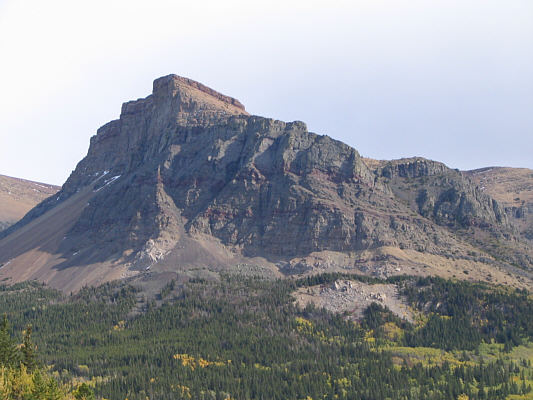 Table Mountain's true summit is just out of view to the left.
