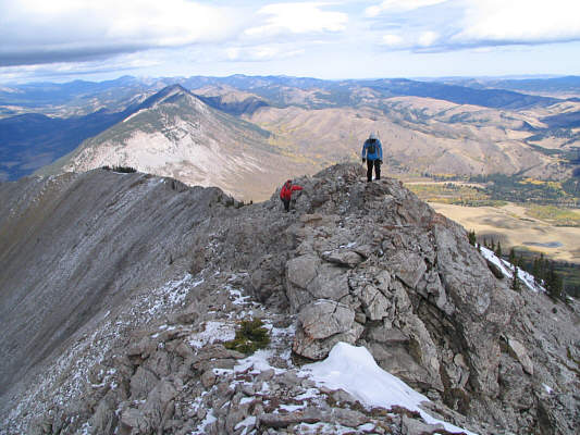 That's another lookout I want to hike up in the near future!