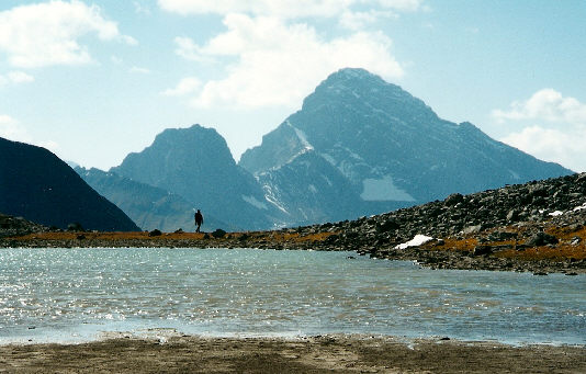 Calling this a "lake" is a bit of a stretch!