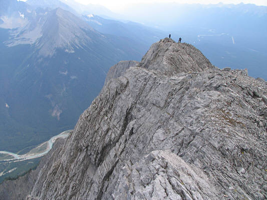 That's a helluva drop on the left!