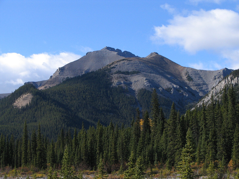 Hiking Canyon Creek is like watching paint dry.
