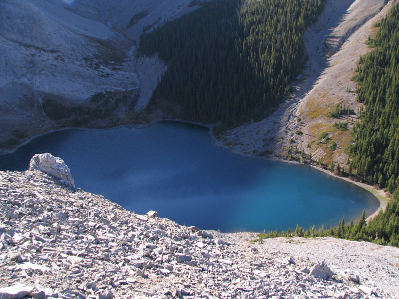 The tarn is much more beautiful than I remember from my first visit.