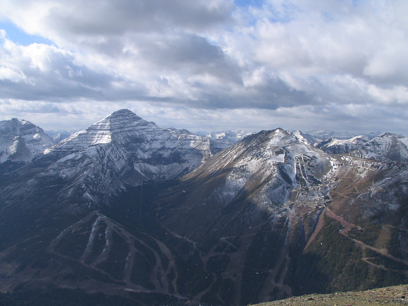 Taking these summit photographs nearly turned my bare hands into icicles!