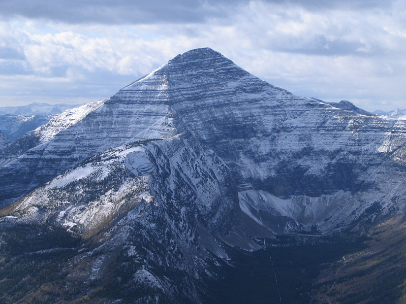 A beautiful peak.  Definitely high on my to-do list.