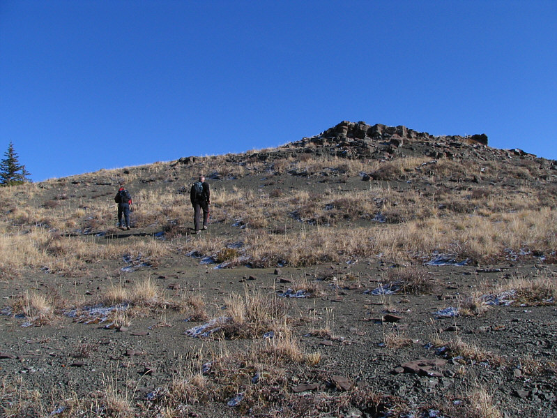 Hey, there's even a little scrambling up ahead!