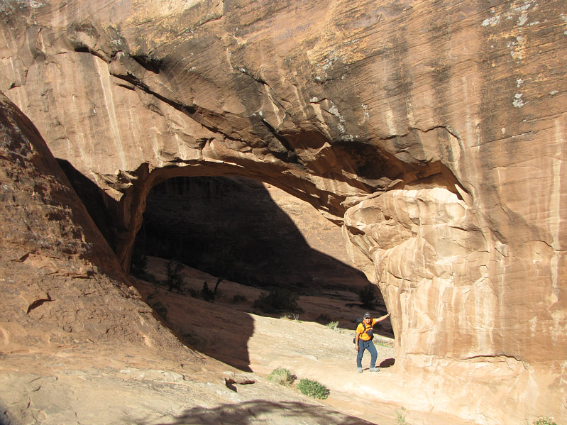 This is the lone official side trip on the northern half of Devils Garden Loop.