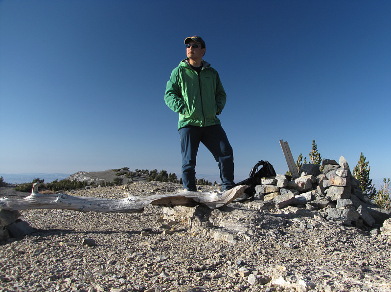 It took me 3 hours and 10 minutes to go from summit to summit.