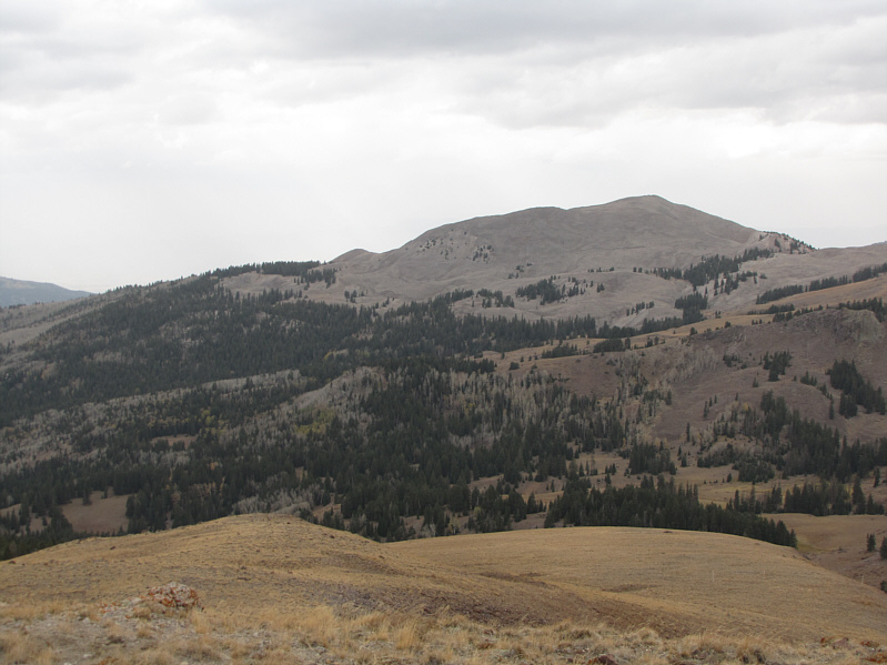 Looks like an easy ascent from any direction.