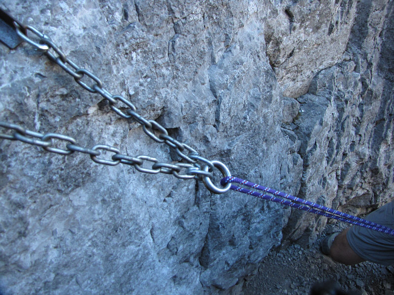 Looks kinda like my wedding ring! ;-)