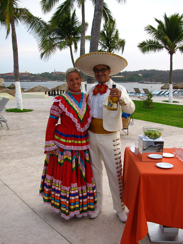 The blonde girl was from New Zealand and only started working at Dreams Huatulco a few weeks earlier.