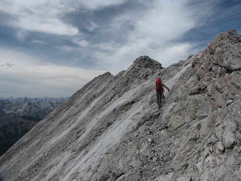 It will take us another 10 minutes to get there.