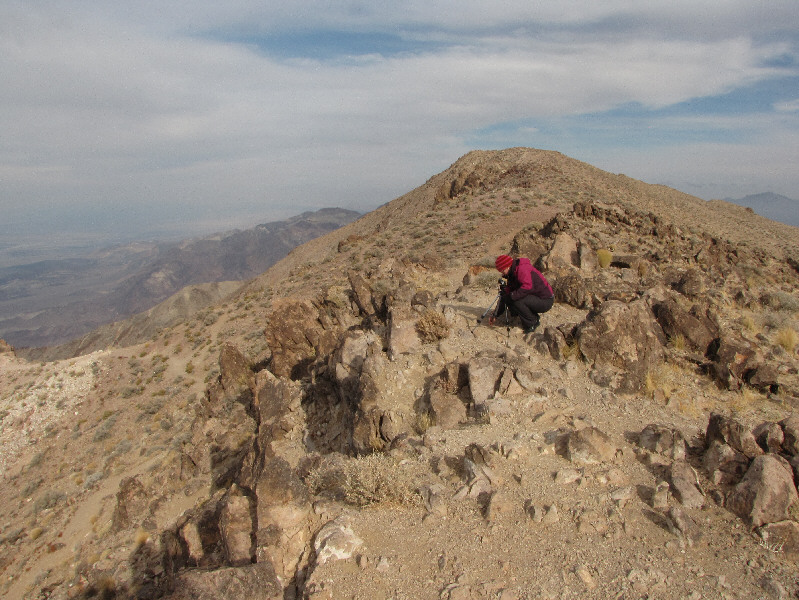 It's a quick and easy walk from here to the top of Dantes Peak.
