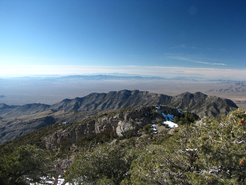 If you squint hard enough, you should be able to spot snowy Telescope Peak about 145 kilometres away!