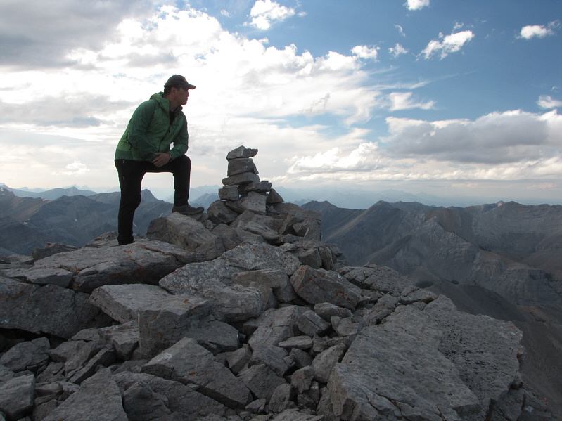 I couldn't find a summit register.