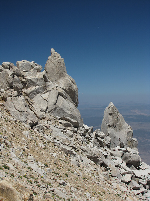 Gives the mountain some 'teeth'!