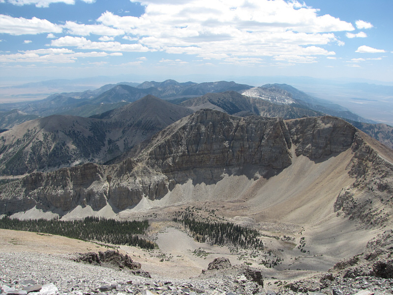 A high level traverse of all these peaks would be cool to do.