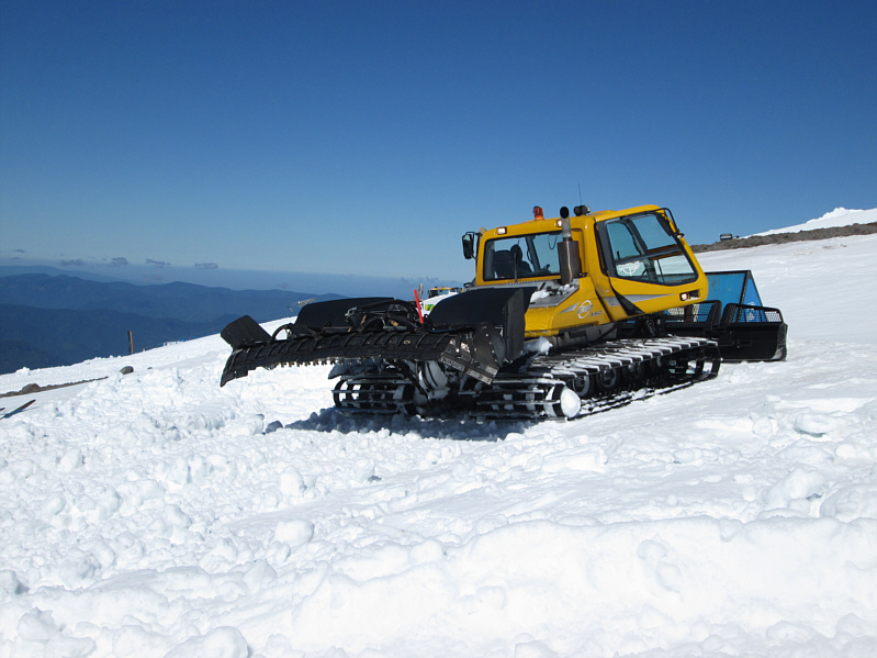 Must be really boring driving these things up and down the mountain...