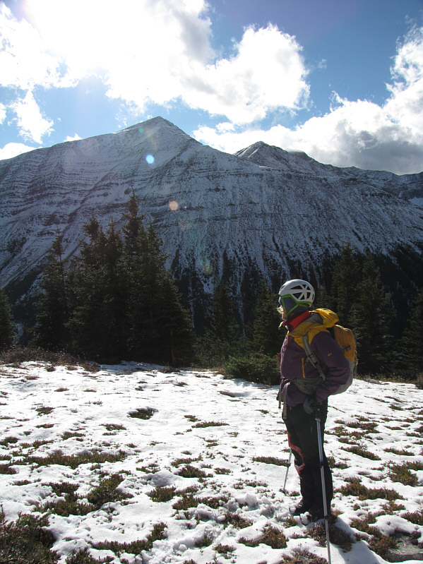 Of course, the sky clears up only after we are nearly off the mountain...