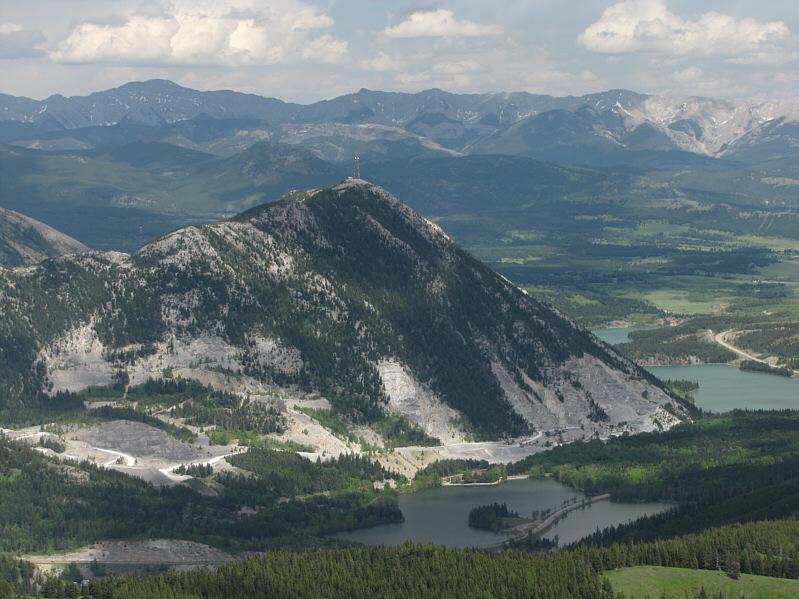 That's one big antenna on top of the ridge!