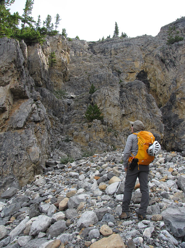 The steep gully works as well but might be trickier to descend.