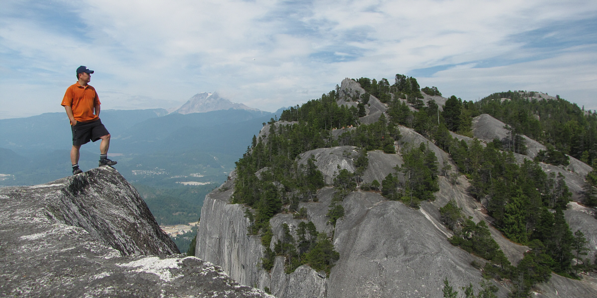 Although it is the lowest of the three peaks, 1st Peak definitely has the nicest summit views.