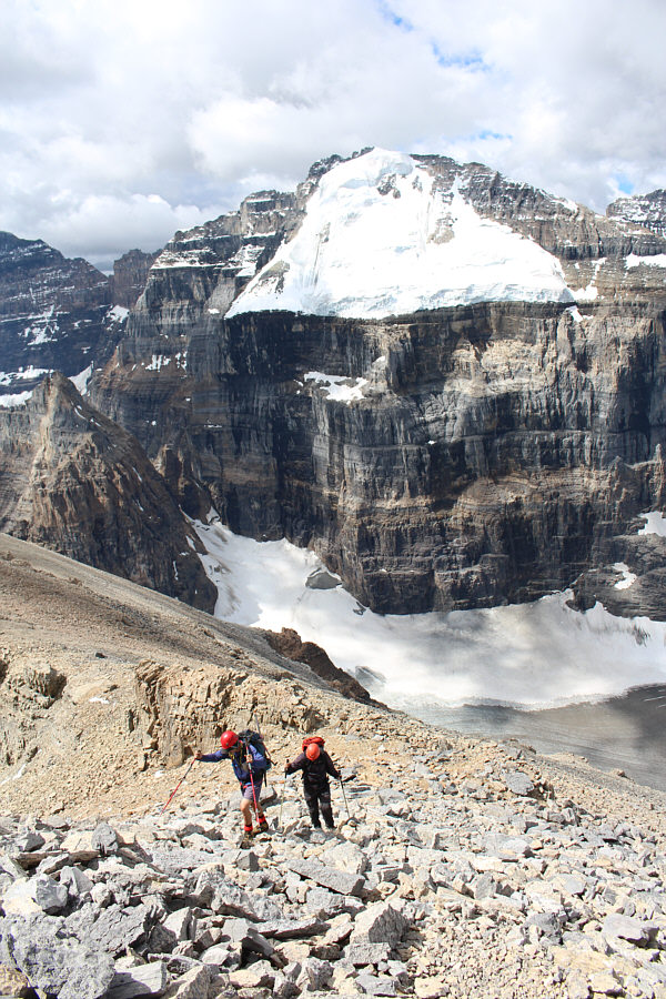 Motorcycle talk going on down there!