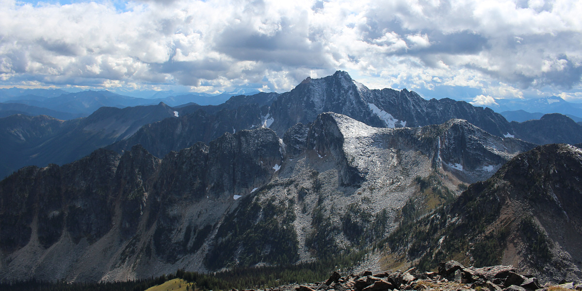 Good place to sneak across the border, eh?