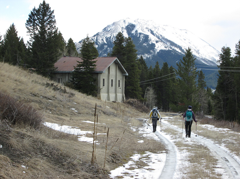 Let's go peek inside!