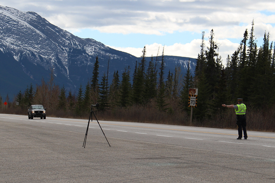 I'm not sure why there is drop in the speed limit here...brutal speed trap!