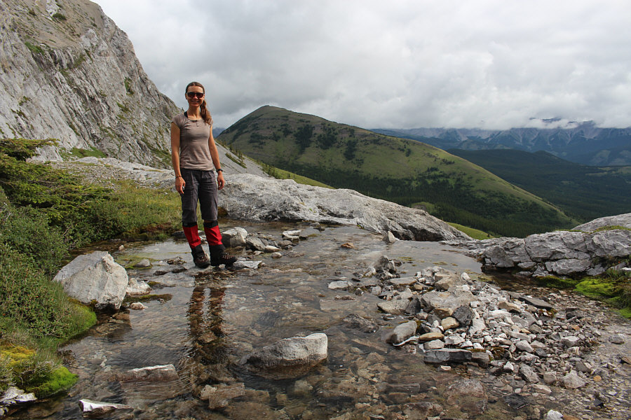This outlet stream is much easier to cross than the one at Weary Creek Gap!
