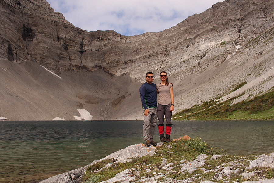 Hmmm...I always seem to end up on Zosia's right side in these self-timed photos...