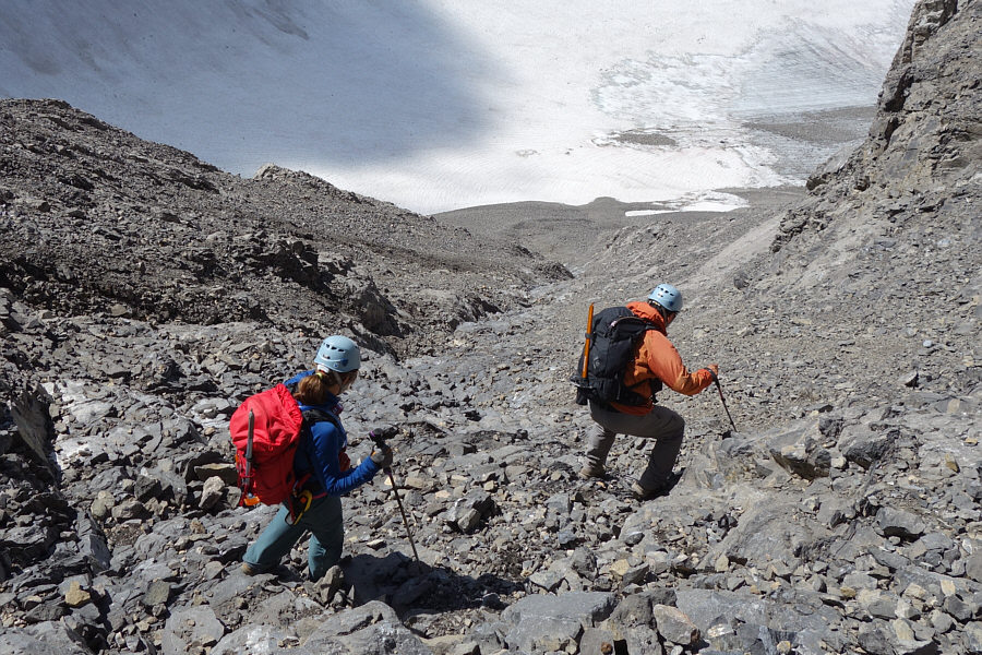 Raff calls this the toilet bowl...more like a shooting gallery actually with all the loose rocks!
